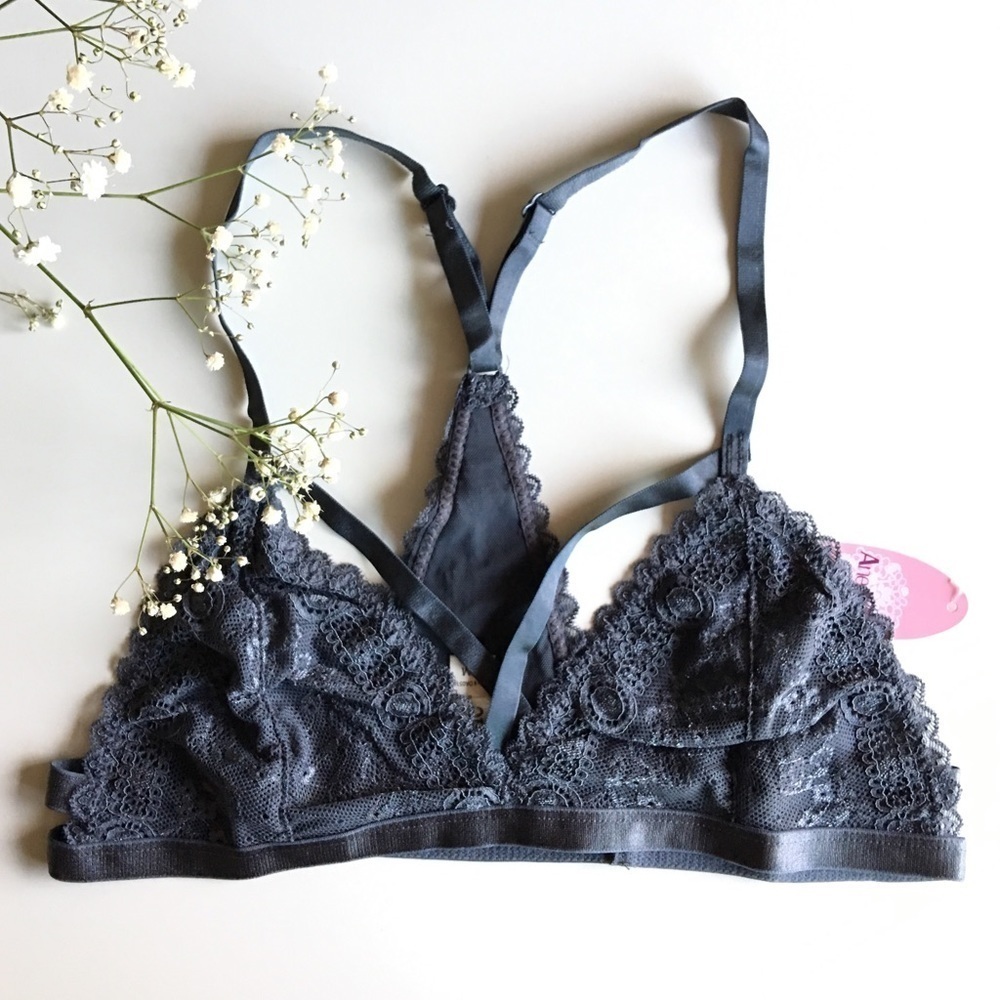 NWT Lace Racerback Front Cage Strap Bralette